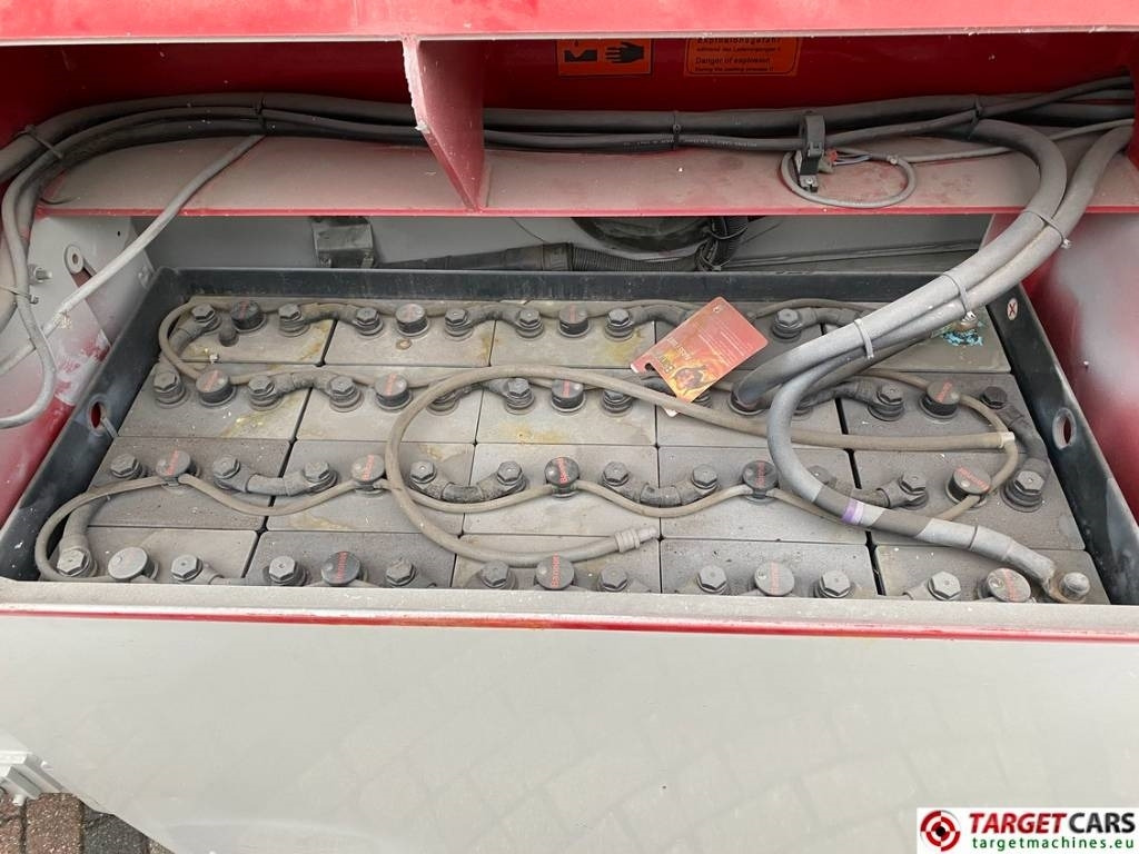 Scissor lift PB Lifttechnik S270-24E Electric 4x4 Scissor Work Lift 2725cm: picture 17