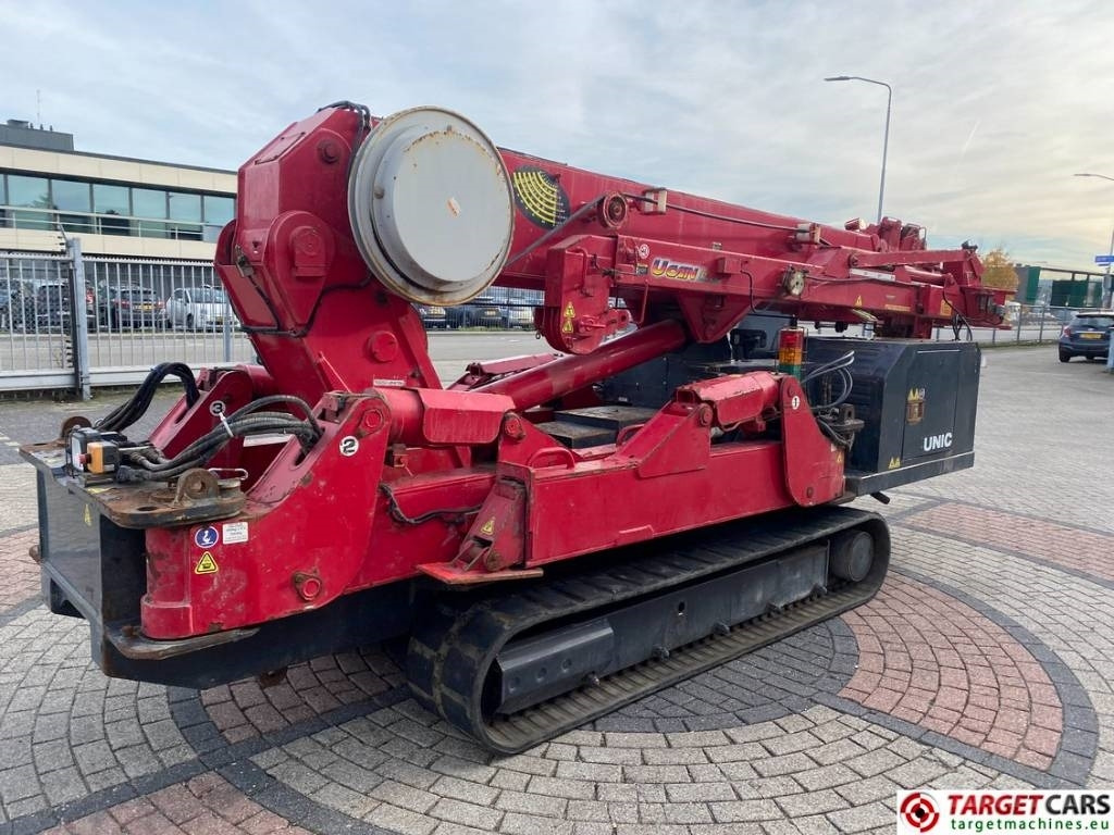 Unic URW706-2 CDMER Tracked Crane Bi-Fuel 1950cm - Mini crane: picture 3 Unic URW706-2 CDMER Tracked Crane Bi-Fuel 1950cm - Mini crane: picture 3