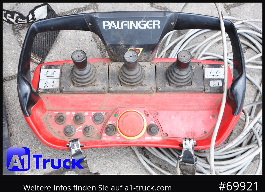 Crane truck, Dropside/ Flatbed truck MAN MAN F 2000 26.464 Intarder Kran PK 15.500 Funk,: picture 13