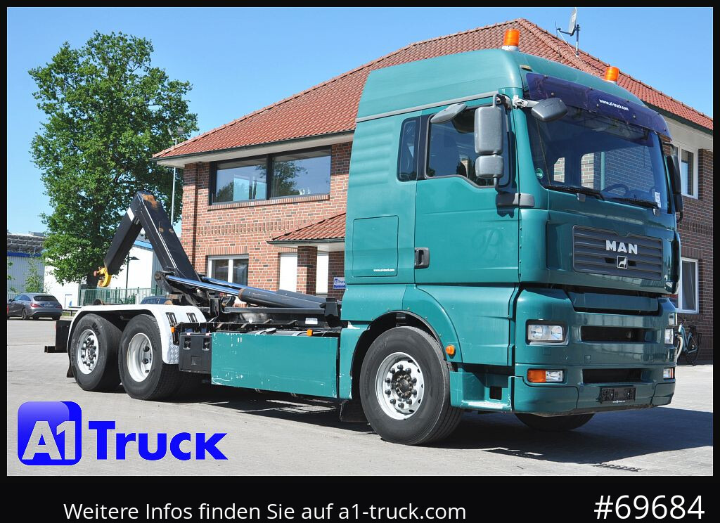 MAN TGA 26,440, Atlas Abrollkipper, Liftachse, - Hook lift truck: picture 1 MAN TGA 26,440, Atlas Abrollkipper, Liftachse, - Hook lift truck: picture 1