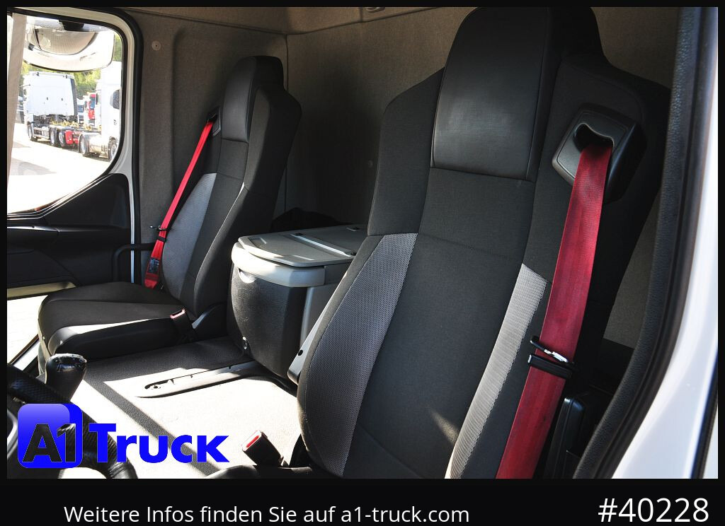 RENAULT D 280,  4x2, Ladebordwand, LBW, TÜV 06/2026 - Curtainsider truck: picture 3 RENAULT D 280,  4x2, Ladebordwand, LBW, TÜV 06/2026 - Curtainsider truck: picture 3