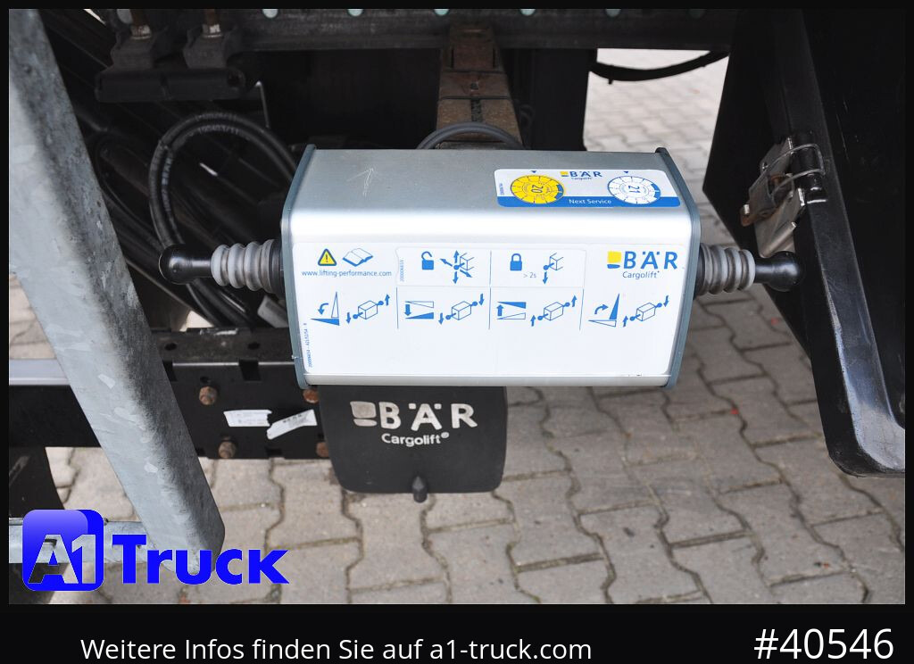 SCHMITZ S01, Speed Curtain, Getränke VDI 2700, Ladebordwand - Curtainsider semi-trailer: picture 3 SCHMITZ S01, Speed Curtain, Getränke VDI 2700, Ladebordwand - Curtainsider semi-trailer: picture 3