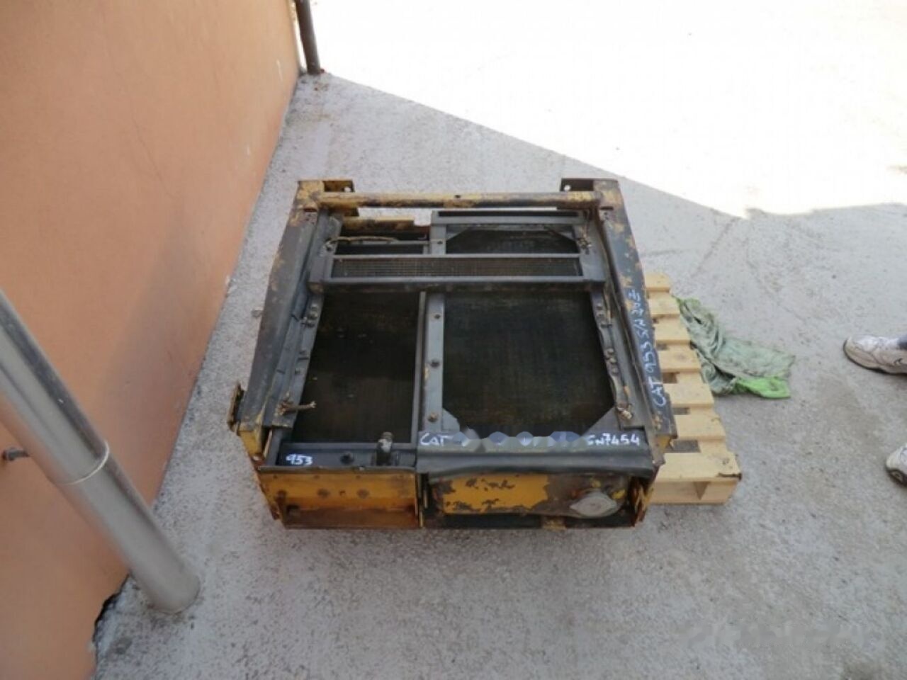 20Z02819 (8N0440) Caterpillar 953 - Oil cooler for Wheel loader: picture 1 20Z02819 (8N0440) Caterpillar 953 - Oil cooler for Wheel loader: picture 1