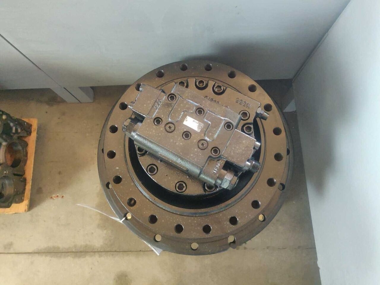 (2966217) CATERPILLAR 330D LN GGE00216 - Final drive for Excavator: picture 2 (2966217) CATERPILLAR 330D LN GGE00216 - Final drive for Excavator: picture 2