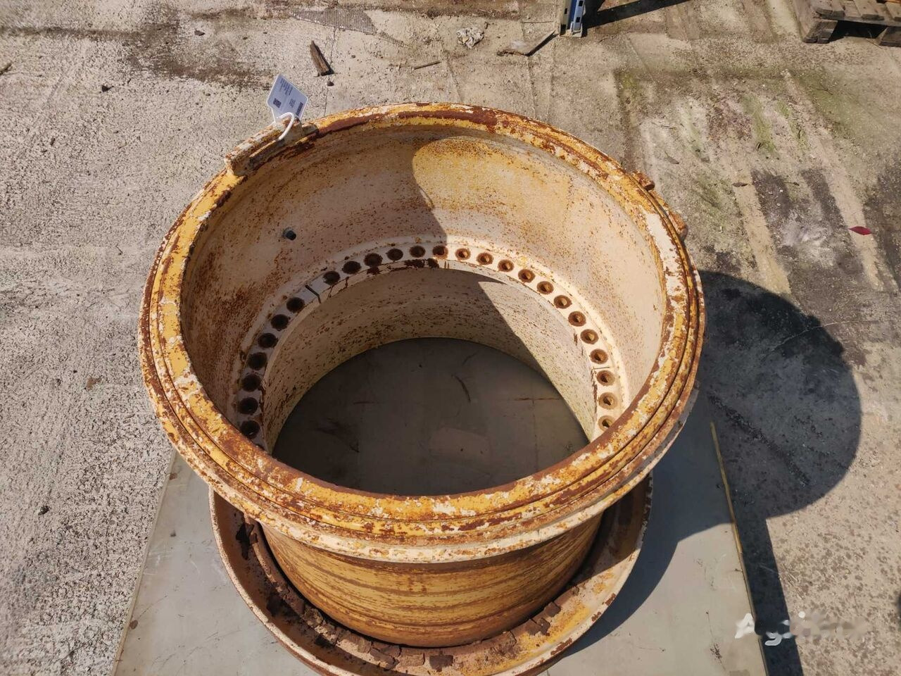 5 PIECES DEMOUNTABLE RIM 35X33 - Rim: picture 1 5 PIECES DEMOUNTABLE RIM 35X33 - Rim: picture 1