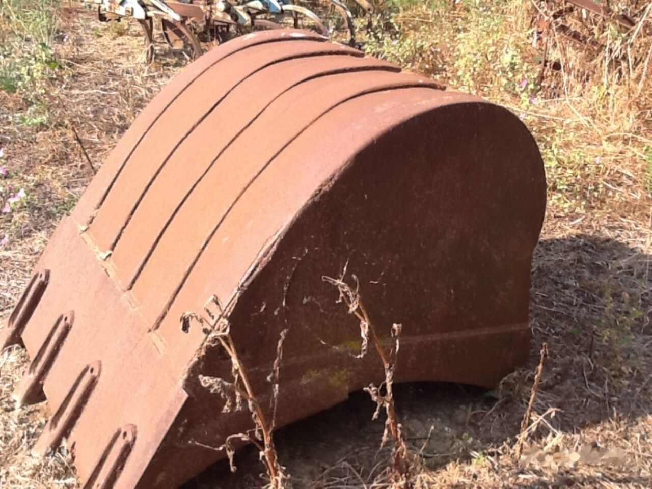 BUCKET - Excavator bucket: picture 1 BUCKET - Excavator bucket: picture 1