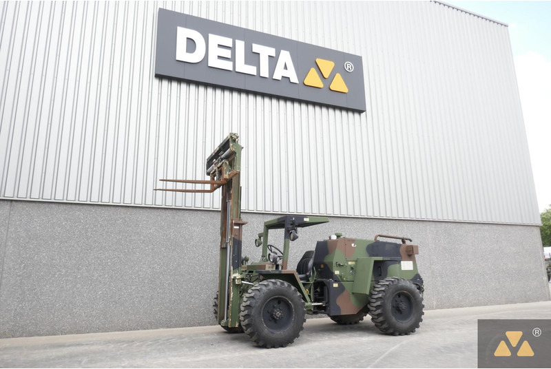 Case M4K Ex-army - Rough terrain forklift: picture 3 Case M4K Ex-army - Rough terrain forklift: picture 3