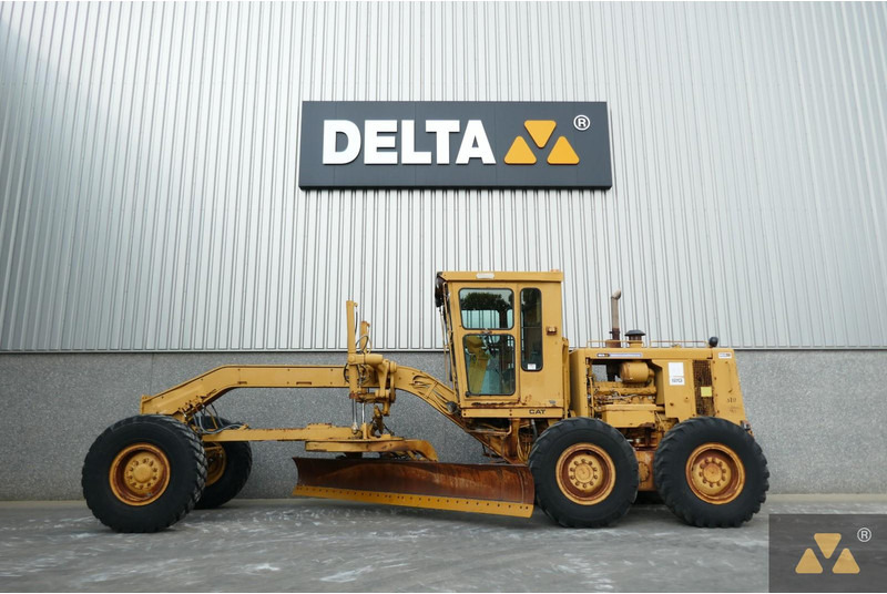 Grader Caterpillar 12G: picture 1