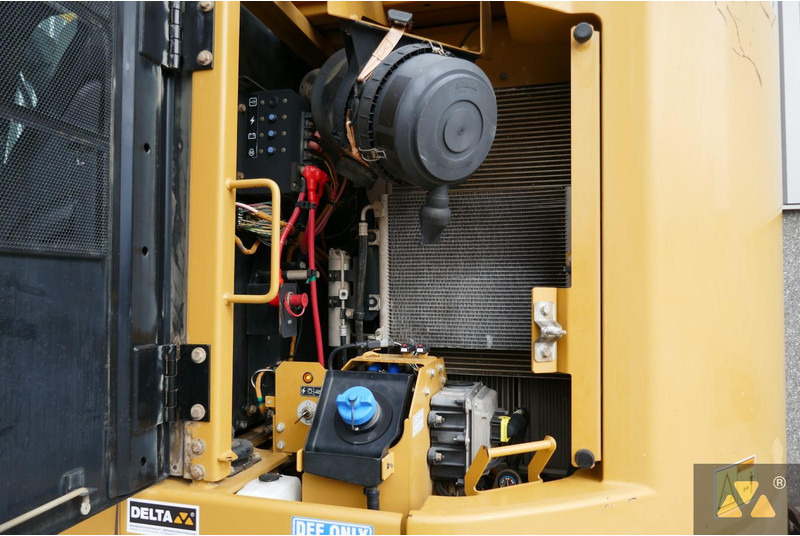 Crawler excavator Caterpillar 325F LCR: picture 17 Crawler excavator Caterpillar 325F LCR: picture 17