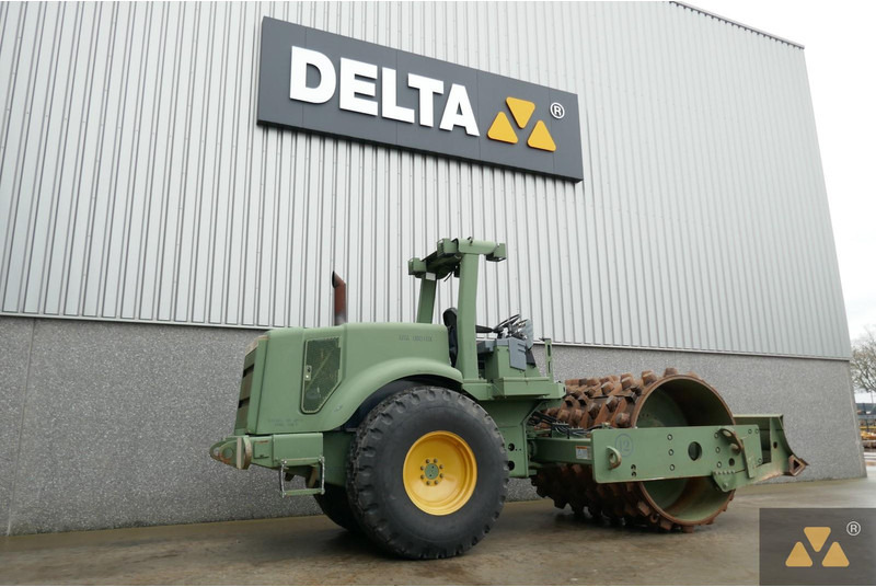 Caterpillar CS563D Ex-army - Roller: picture 5 Caterpillar CS563D Ex-army - Roller: picture 5