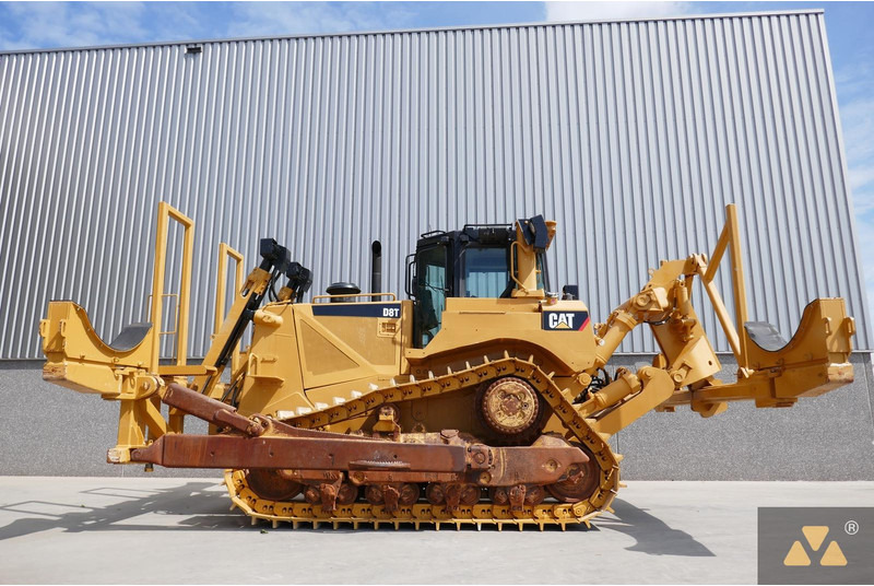 Caterpillar D8T Pipe carrier - Construction machinery: picture 4 Caterpillar D8T Pipe carrier - Construction machinery: picture 4