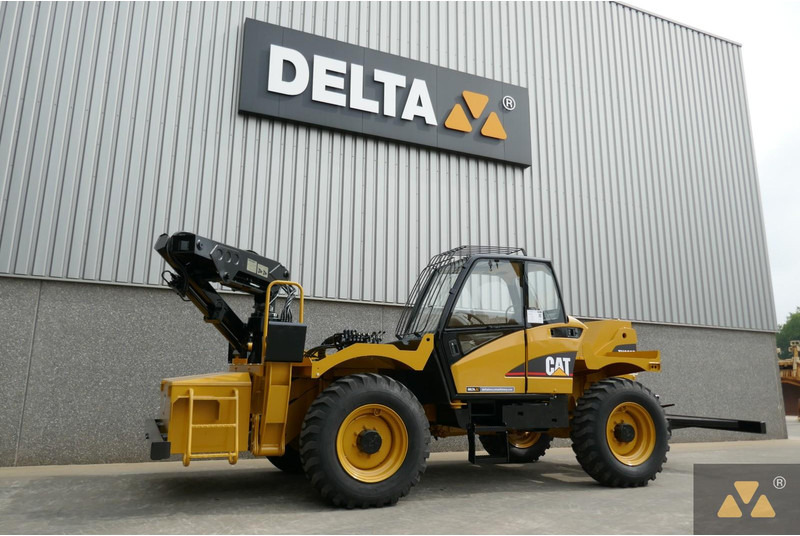 Caterpillar TH360B Welding Tractor - Construction machinery: picture 4 Caterpillar TH360B Welding Tractor - Construction machinery: picture 4