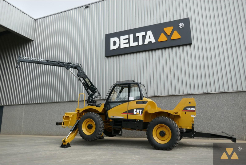 Caterpillar TH360B Welding Tractor - Construction machinery: picture 3 Caterpillar TH360B Welding Tractor - Construction machinery: picture 3
