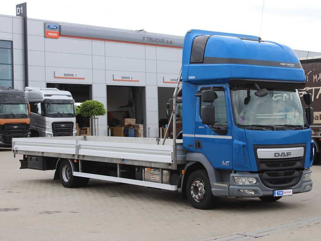 DAF LF 260, SLEEPING CABIN, EURO 6, PNEU 80% - Dropside/ Flatbed truck: picture 2 DAF LF 260, SLEEPING CABIN, EURO 6, PNEU 80% - Dropside/ Flatbed truck: picture 2