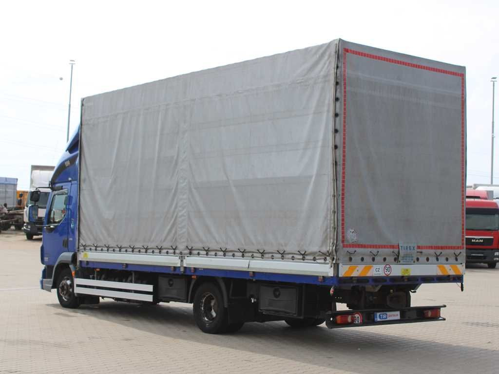 DAF LF 45.220, EURO 5 EEV, SLEEPING CABIN,SIDE-WALLS - Curtainsider truck: picture 4 DAF LF 45.220, EURO 5 EEV, SLEEPING CABIN,SIDE-WALLS - Curtainsider truck: picture 4
