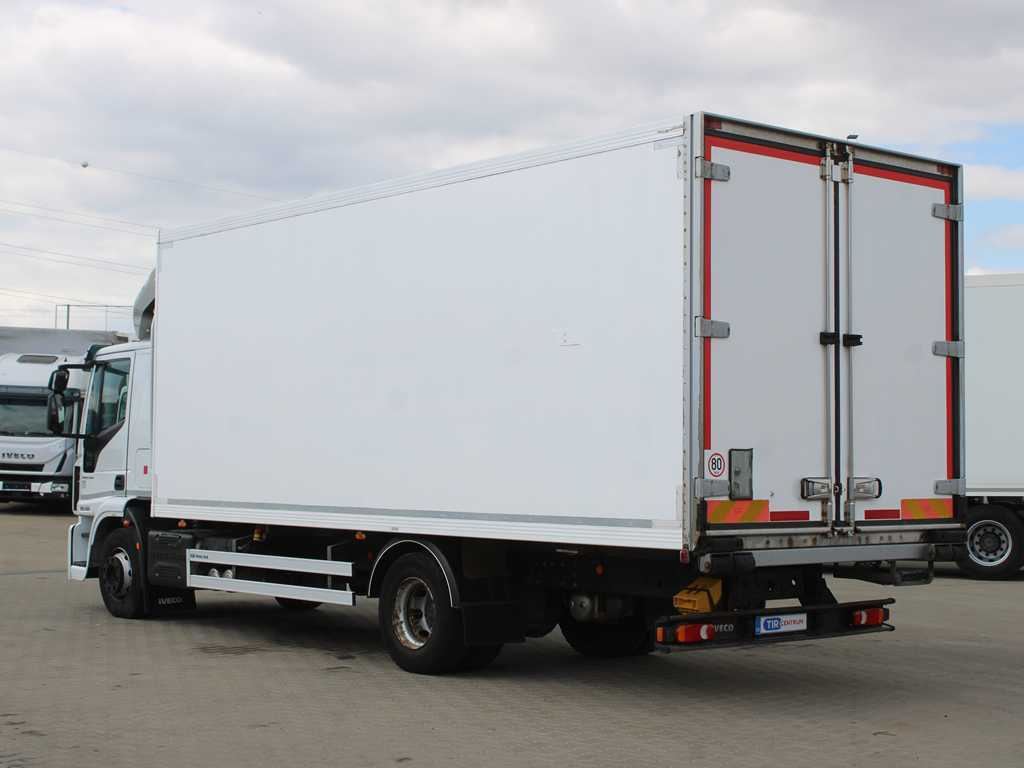 Iveco EUROCARGO 120E, EURO 6, INDEPENDENT AIR CONDITIONING, CARRIER SUPRA 450 - Refrigerator truck: picture 5 Iveco EUROCARGO 120E, EURO 6, INDEPENDENT AIR CONDITIONING, CARRIER SUPRA 450 - Refrigerator truck: picture 5