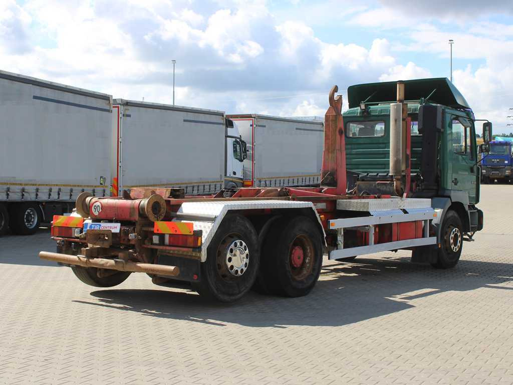 MAN 26.414, EURO 3, 6X2, LIFT AXLE, HOOK CARRIER FOR CONTAINERS - Other machinery: picture 4 MAN 26.414, EURO 3, 6X2, LIFT AXLE, HOOK CARRIER FOR CONTAINERS - Other machinery: picture 4