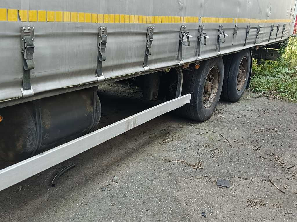 Panav TV018M - Curtainsider trailer: picture 3 Panav TV018M - Curtainsider trailer: picture 3