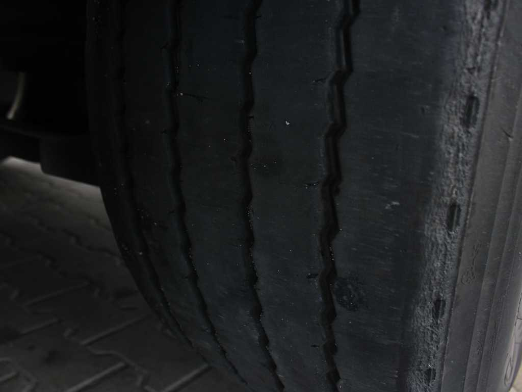 Curtainsider semi-trailer Schwarzmüller SPA 3/E, SAF AXLES, MULTILOCK, MULDA: picture 15 Curtainsider semi-trailer Schwarzmüller SPA 3/E, SAF AXLES, MULTILOCK, MULDA: picture 15