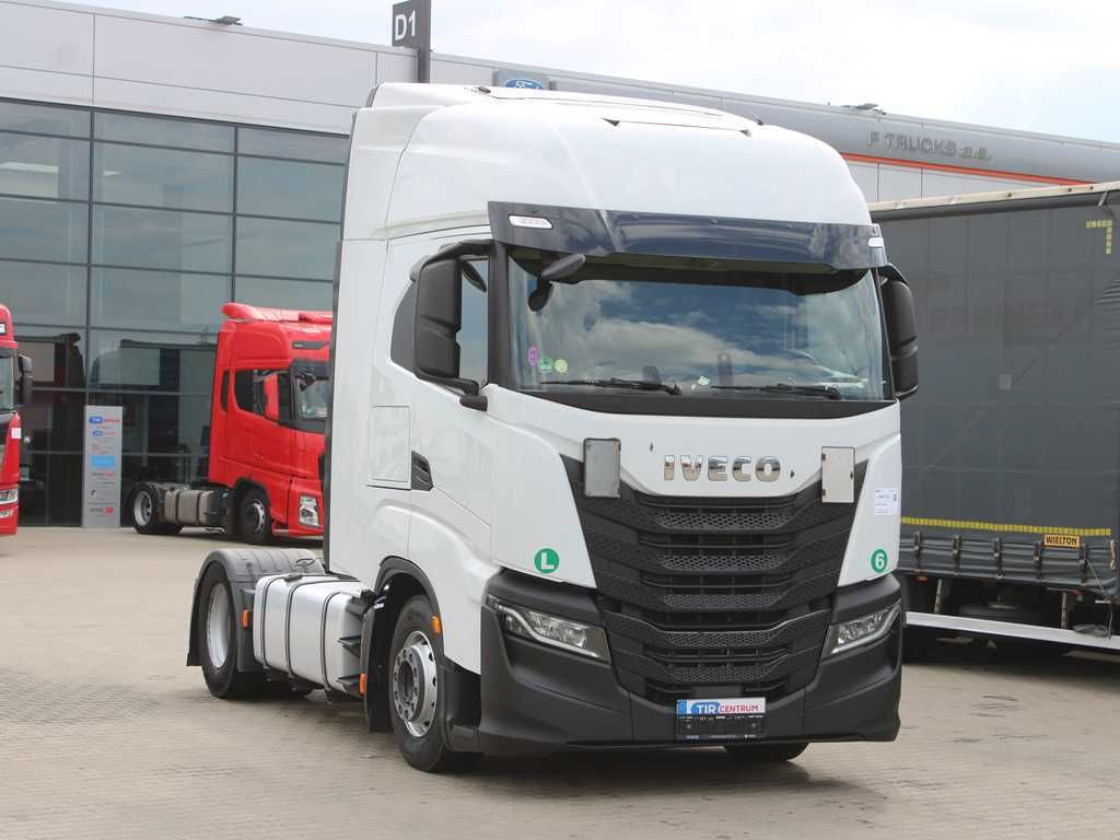 Iveco S - WAY 480, EURO 6, RETARDER, NAVIGATION - Tractor unit: picture 2 Iveco S - WAY 480, EURO 6, RETARDER, NAVIGATION - Tractor unit: picture 2