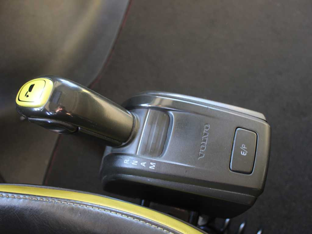 Tipper Volvo FH 750, EURO 6, 8X4, LIFTING AXLE, VEB +, 17m³: picture 17 Tipper Volvo FH 750, EURO 6, 8X4, LIFTING AXLE, VEB +, 17m³: picture 17