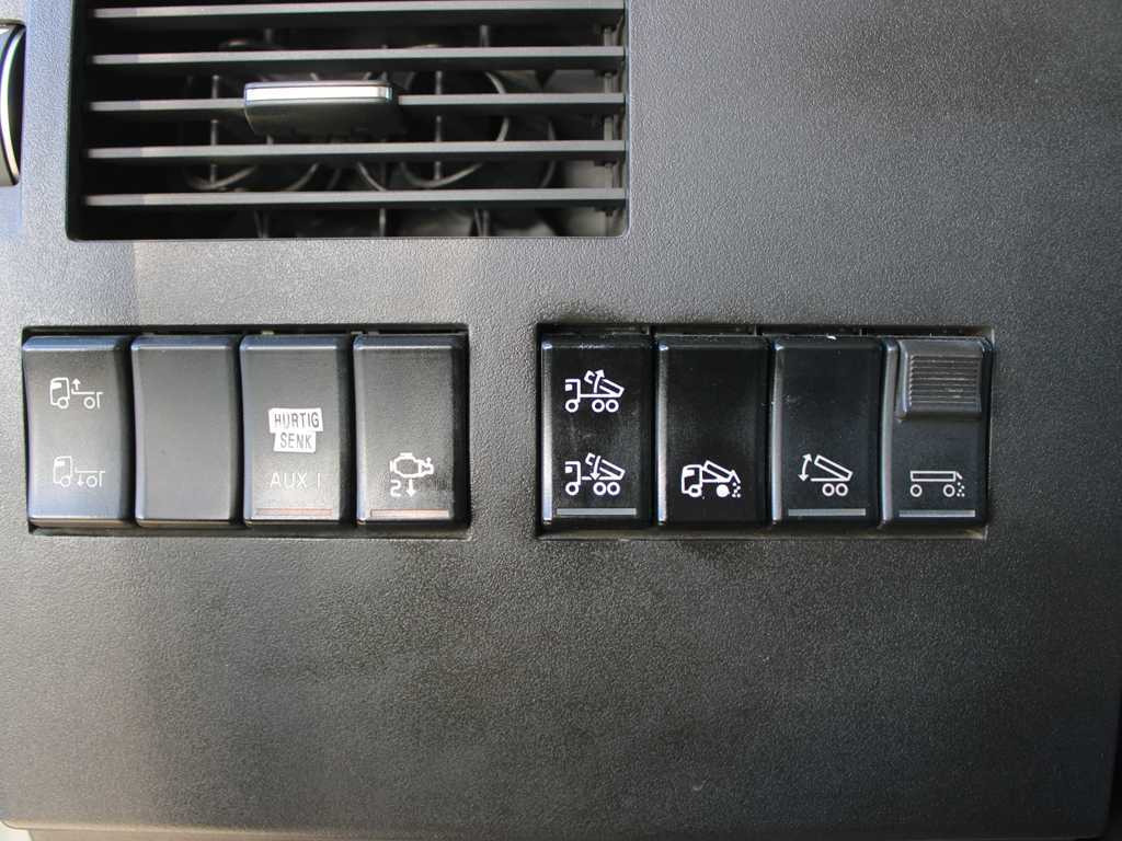 Tipper Volvo FH 750, EURO 6, 8X4, LIFTING AXLE, VEB +, 17m³: picture 14 Tipper Volvo FH 750, EURO 6, 8X4, LIFTING AXLE, VEB +, 17m³: picture 14