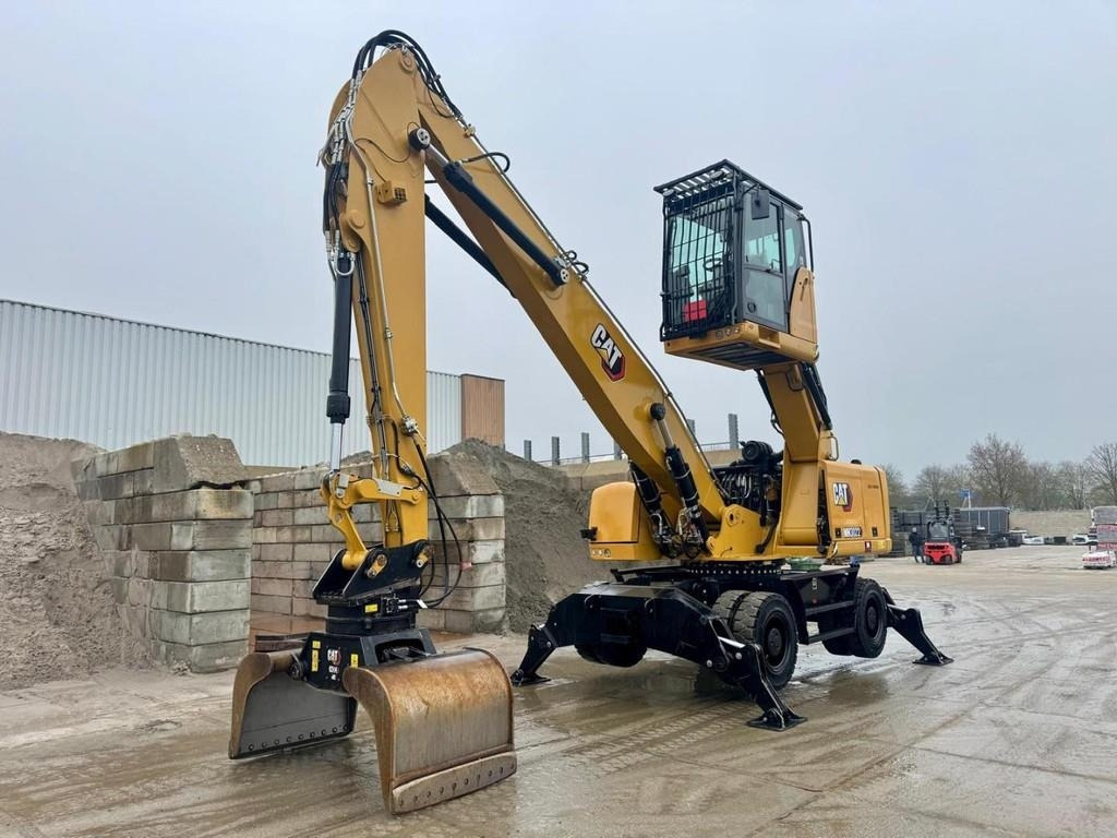 CAT MH3022 - Waste/ Industry handler: picture 2 CAT MH3022 - Waste/ Industry handler: picture 2