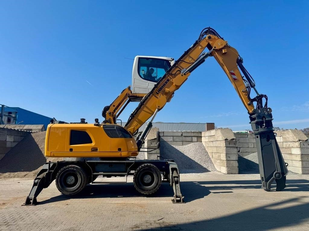 Liebherr LH 22 M - Waste/ Industry handler: picture 5 Liebherr LH 22 M - Waste/ Industry handler: picture 5