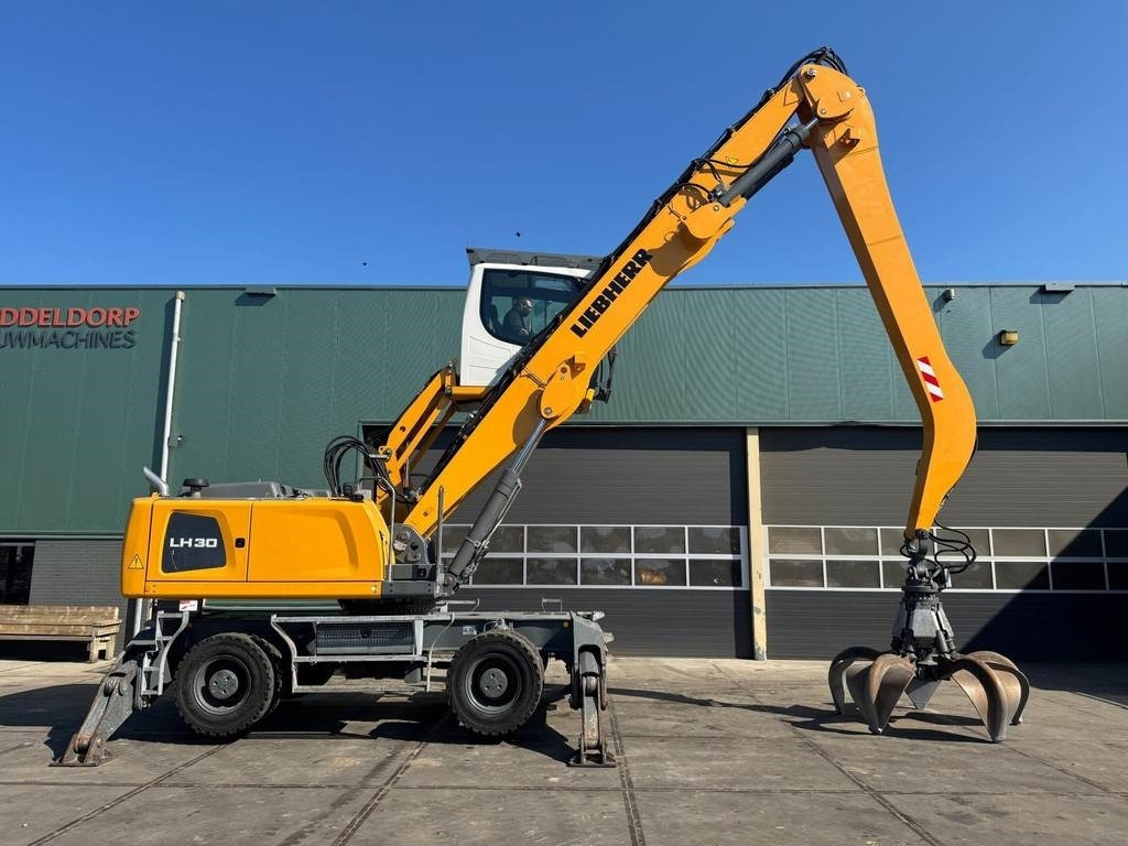 Liebherr LH 30 M - Waste/ Industry handler: picture 5 Liebherr LH 30 M - Waste/ Industry handler: picture 5