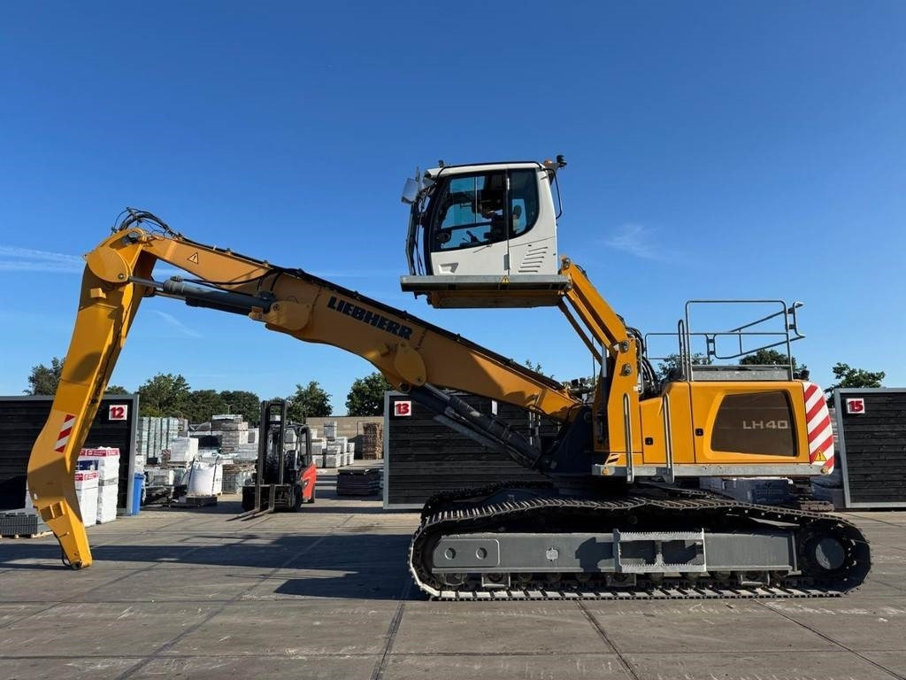 Liebherr LH 40C EW - Waste/ Industry handler: picture 1 Liebherr LH 40C EW - Waste/ Industry handler: picture 1