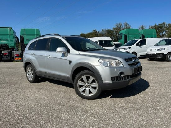 Chevrolet Captiva 3,2 V6 - SUV: picture 3 Chevrolet Captiva 3,2 V6 - SUV: picture 3