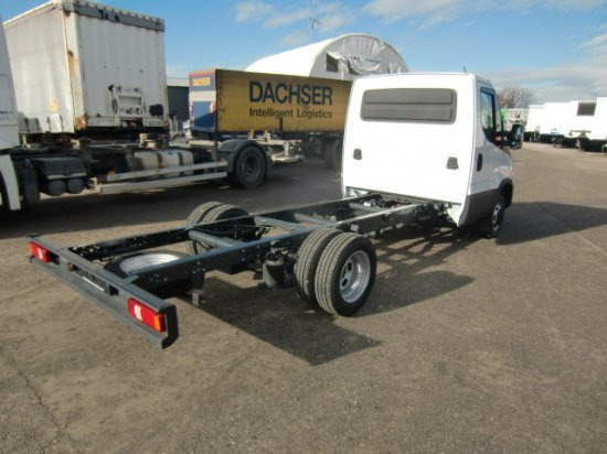 Iveco Daily 40 - 180 Fahrgestell, E6 Automatik mehrere Einheiten verfügbar - Cab chassis truck: picture 4 Iveco Daily 40 - 180 Fahrgestell, E6 Automatik mehrere Einheiten verfügbar - Cab chassis truck: picture 4