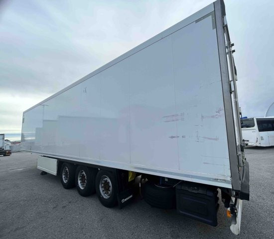 Krone TKS, Carrier Vector 1350, Liftachse - Refrigerator semi-trailer: picture 4 Krone TKS, Carrier Vector 1350, Liftachse - Refrigerator semi-trailer: picture 4