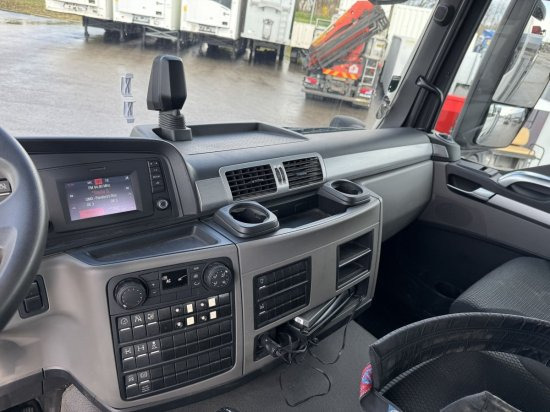 Tipper, Crane truck MAN TGS 26.430 6x4 3-Seitenkipper, HMF 2020K-RC Heckkran abnehmbar,: picture 12 Tipper, Crane truck MAN TGS 26.430 6x4 3-Seitenkipper, HMF 2020K-RC Heckkran abnehmbar,: picture 12