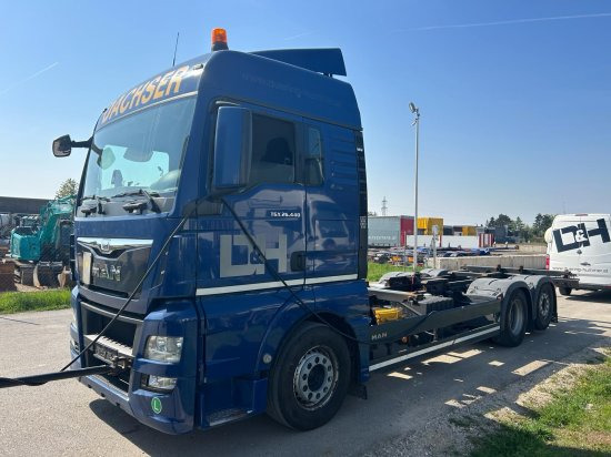 MAN TGX 26.440 XLX 6x2 Liftachse, Retarder, Euro 6, Motorschaden - Container transporter/ Swap body truck: picture 2 MAN TGX 26.440 XLX 6x2 Liftachse, Retarder, Euro 6, Motorschaden - Container transporter/ Swap body truck: picture 2