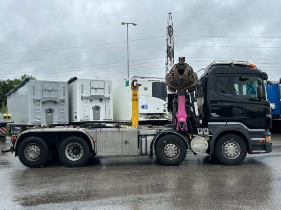 Scania R560 8x2, Schrottkran, E5, Lenk-Lift-Achse - Hook lift truck, Crane truck: picture 2 Scania R560 8x2, Schrottkran, E5, Lenk-Lift-Achse - Hook lift truck, Crane truck: picture 2