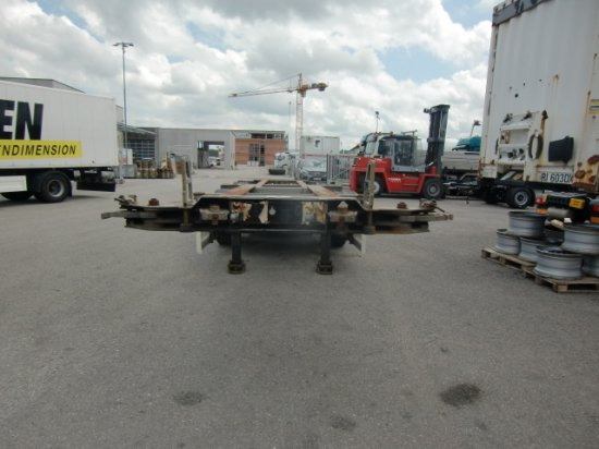 Schmitz Containerchassi 3-achsig SCF 24G45 Slider - Container transporter/ Swap body semi-trailer: picture 2 Schmitz Containerchassi 3-achsig SCF 24G45 Slider - Container transporter/ Swap body semi-trailer: picture 2