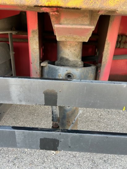 Curtainsider semi-trailer Schwarzmüller Spezialauflieger Schräglader, Coilmulde mehrere Einheiten verfügbar: picture 15 Curtainsider semi-trailer Schwarzmüller Spezialauflieger Schräglader, Coilmulde mehrere Einheiten verfügbar: picture 15