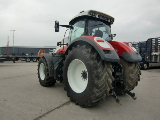 Steyr 6300 CVT Frontzapfwelle Klima - Farm tractor: picture 4 Steyr 6300 CVT Frontzapfwelle Klima - Farm tractor: picture 4