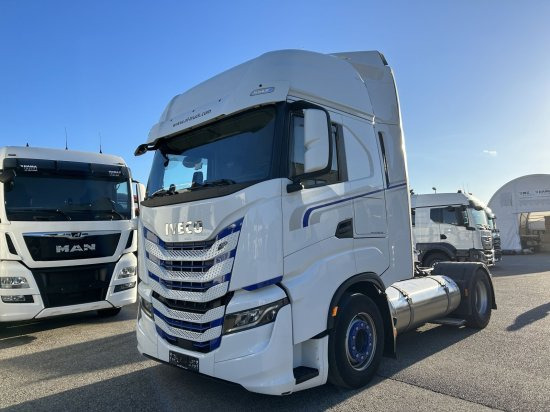 Iveco Stralis 460 Gas, 2 LNG-Tanks, Retarder, Leder - Tractor unit: picture 2 Iveco Stralis 460 Gas, 2 LNG-Tanks, Retarder, Leder - Tractor unit: picture 2