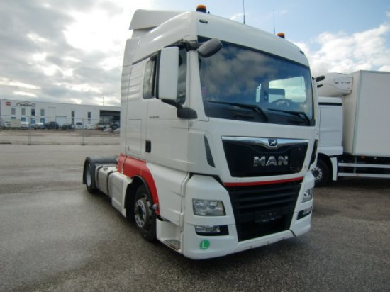 MAN TGX 18.460 XLX Low Deck, Automatik, E6, höhenverstellbare Sattelplatte - Tractor unit: picture 3 MAN TGX 18.460 XLX Low Deck, Automatik, E6, höhenverstellbare Sattelplatte - Tractor unit: picture 3