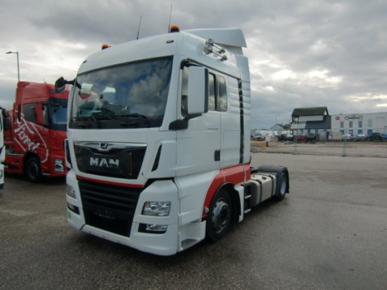 MAN TGX 18.460 XLX Low Deck, Automatik, E6, höhenverstellbare Sattelplatte - Tractor unit: picture 1 MAN TGX 18.460 XLX Low Deck, Automatik, E6, höhenverstellbare Sattelplatte - Tractor unit: picture 1