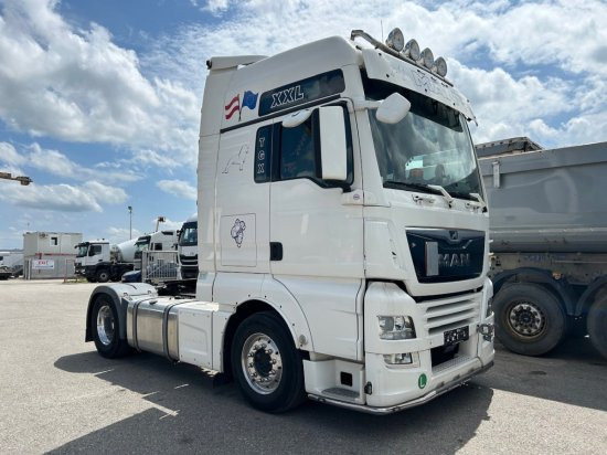 MAN TGX 18.460 XXL Intarder, Standklima, Automatik, EURO 6, Motorschaden/Engine Damage - Tractor unit: picture 3 MAN TGX 18.460 XXL Intarder, Standklima, Automatik, EURO 6, Motorschaden/Engine Damage - Tractor unit: picture 3