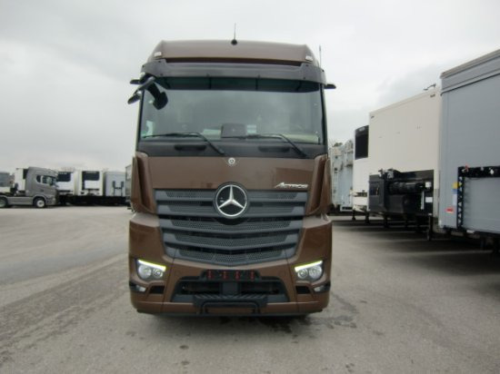 Mercedes-Benz Actros 1848 Gigaspace, Retarder, Standklima Retarder, Mirrow Cam - Tractor unit: picture 2 Mercedes-Benz Actros 1848 Gigaspace, Retarder, Standklima Retarder, Mirrow Cam - Tractor unit: picture 2
