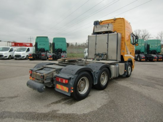Volvo FH 16 700 6x4T, E5, Kipphydraulik I Shift, Schwerlastkupplung - Tractor unit: picture 4 Volvo FH 16 700 6x4T, E5, Kipphydraulik I Shift, Schwerlastkupplung - Tractor unit: picture 4