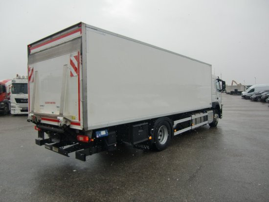 Volvo FM 420 Koffer mit Ladebordwand - Box truck: picture 4 Volvo FM 420 Koffer mit Ladebordwand - Box truck: picture 4