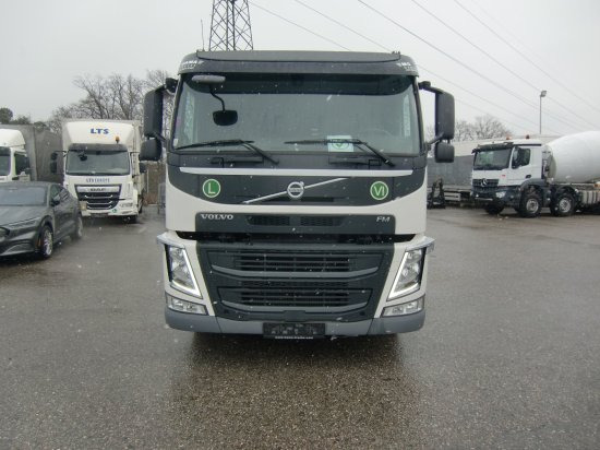 Volvo FM 420 Koffer mit Ladebordwand - Box truck: picture 2 Volvo FM 420 Koffer mit Ladebordwand - Box truck: picture 2