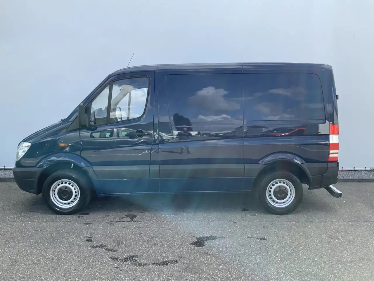 Mercedes-Benz Sprinter 210 2.2 CDI 325 L1H1 Airco Cruise 3 Zits Opstap Ba - Panel van: picture 3 Mercedes-Benz Sprinter 210 2.2 CDI 325 L1H1 Airco Cruise 3 Zits Opstap Ba - Panel van: picture 3