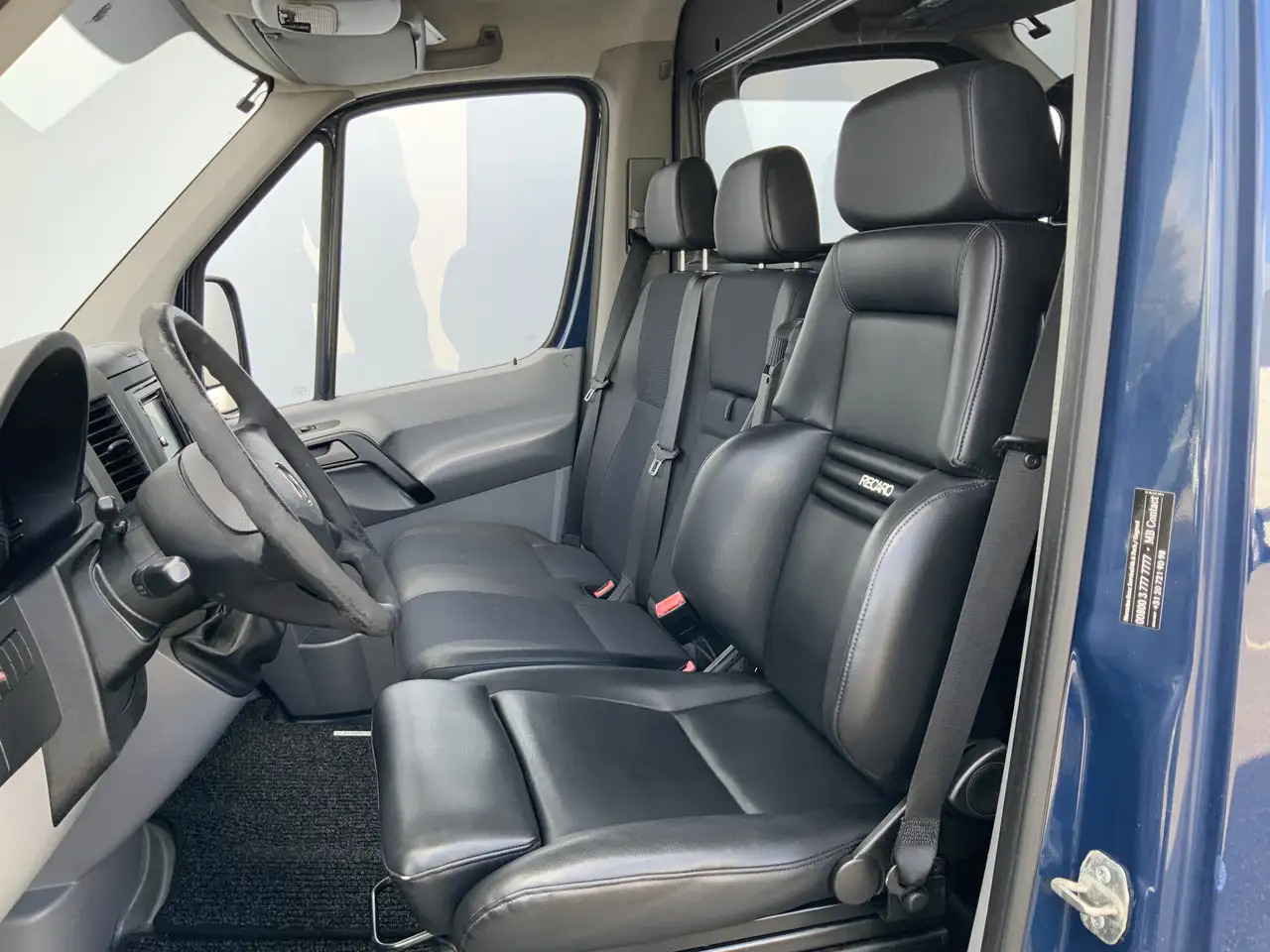 Mercedes-Benz Sprinter 210 2.2 CDI 325 L1H1 Airco Cruise 3 Zits Opstap Ba - Panel van: picture 4 Mercedes-Benz Sprinter 210 2.2 CDI 325 L1H1 Airco Cruise 3 Zits Opstap Ba - Panel van: picture 4