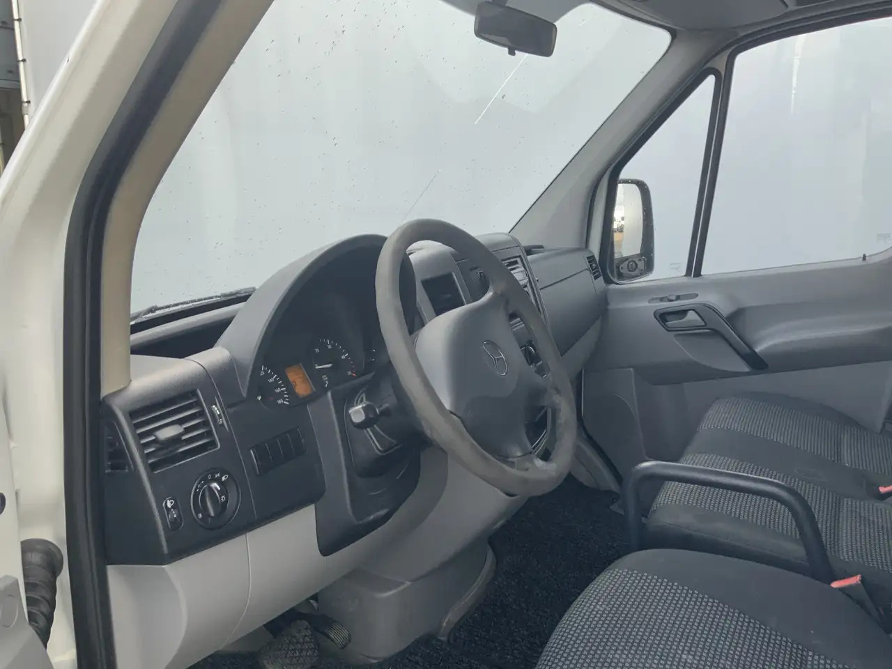 Mercedes-Benz Sprinter 211 2.2 CDI 366 L2 H1 Automaat 3 Zits Side Bar Tre - Panel van: picture 5 Mercedes-Benz Sprinter 211 2.2 CDI 366 L2 H1 Automaat 3 Zits Side Bar Tre - Panel van: picture 5